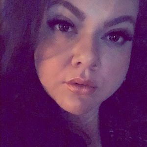 Meet your Posher, Nichole